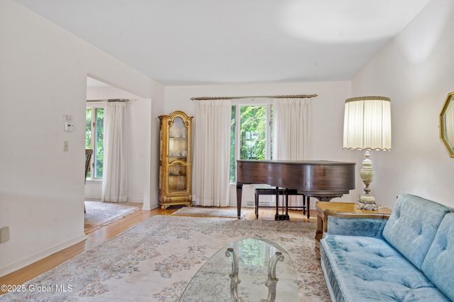 19 Tamarack Ln, House other with 4 bedrooms, 3 bathrooms and 6 parking in Schenectady NY | Image 36