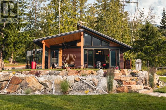 179 Kootenay Lake Rd, House other with 2 bedrooms, 2 bathrooms and 12 parking in Procter BC | Image 9