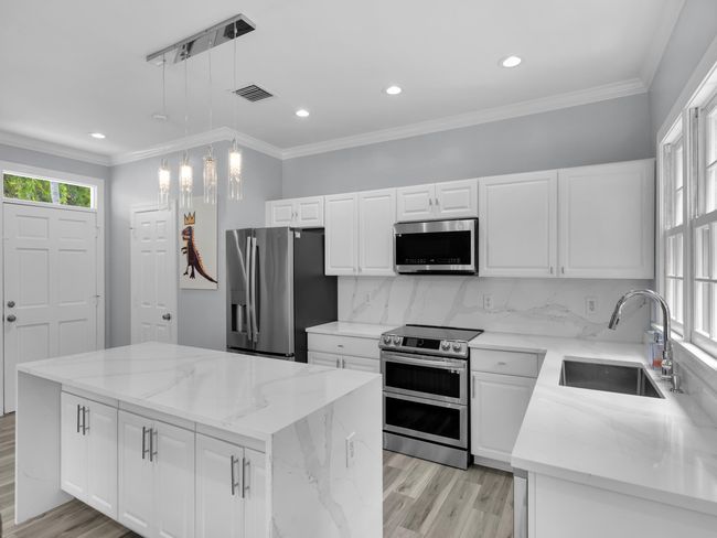 Kitchen | Image 8