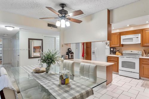 8-20401 Ne 30th Ave, Aventura, FL, 33180-1547 | Card Image