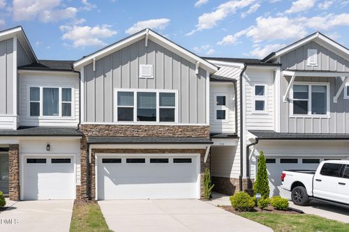 132 Deardom Way, Chapel Hill, NC, 27516-4268 | Card Image