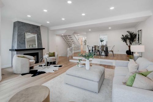 161-3437 42 Street Nw, Calgary, AB, T3A2M7 | Card Image