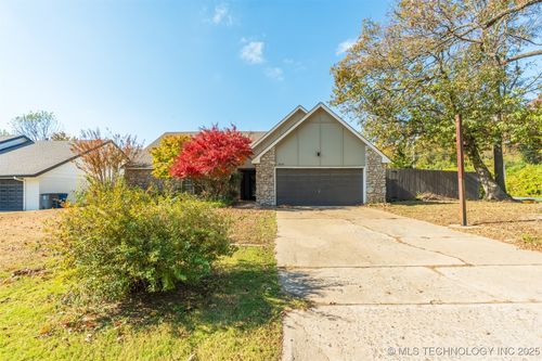 8104 Quebec Ave, Tulsa, OK, 74137-1849 | Card Image