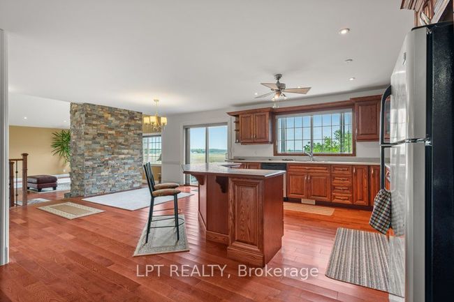 32 Chisamore Point Rd, House other with 3 bedrooms, 2 bathrooms and 10 parking in Gananoque ON | Image 16
