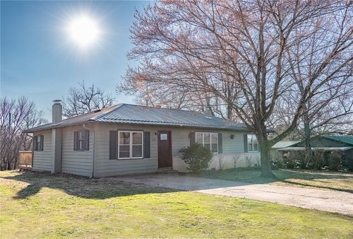 203 1st St W, Omaha, AR, 72662-8608 | Card Image