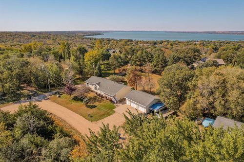 105 10th St Se, Glenwood, MN, 56334-9759 | Card Image