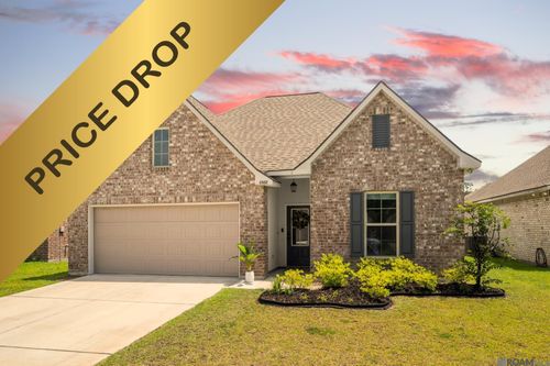 11588 Regal St, Denham Springs, LA, 70726-7067 | Card Image