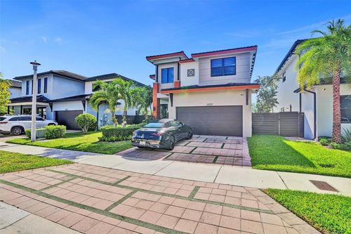 15501-15501 Nw 88th Ave, Miami Lakes, FL, 33018-1338 | Card Image