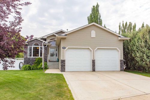 71 Woodrow Close, Red Deer, AB, T4N7G1 | Card Image