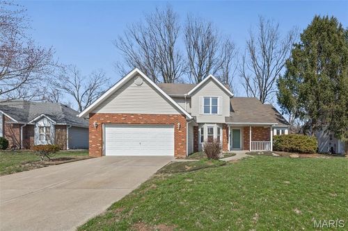 211 Belden Dr, Edwardsville, IL, 62025-3177 | Card Image