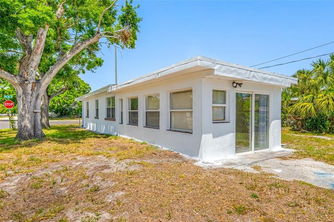 2350 38 Th Ave N, House other with 2 bedrooms, 2 bathrooms and null parking in ST PETERSBURG FL | Image 11
