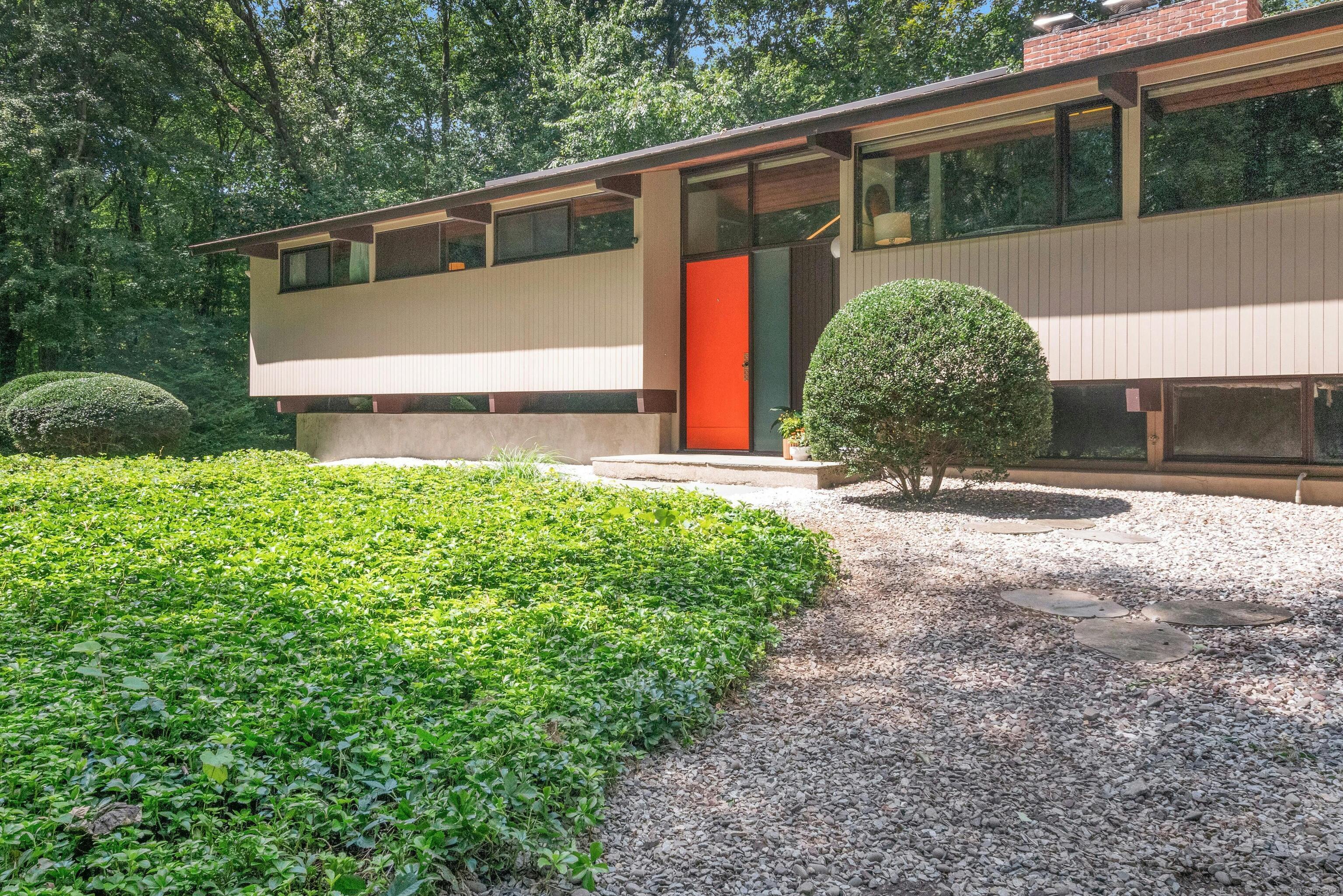 Old Orchard Dr, Weston, CT 06883