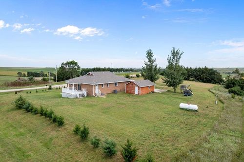 1703 310th Ave, Albion, NE, 68620-5800 | Card Image