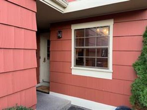 94 Branchwood Ln, Nanuet, NY, 10954-1001 | Card Image