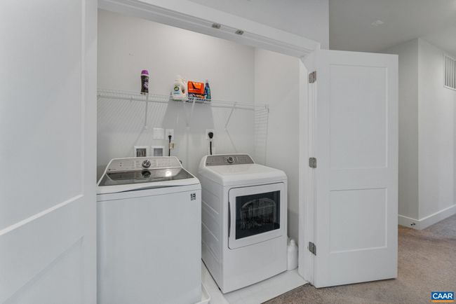 B - 802 Wesley Ln, Condo with 3 bedrooms, 3 bathrooms and null parking in CHARLOTTESVILLE VA | Image 36