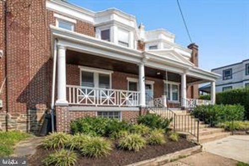 42 Walton Ave, ARDMORE, PA, 19003-2207 | Card Image