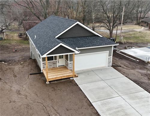 1232 Walnut St, Eudora, KS, 66025-9318 | Card Image