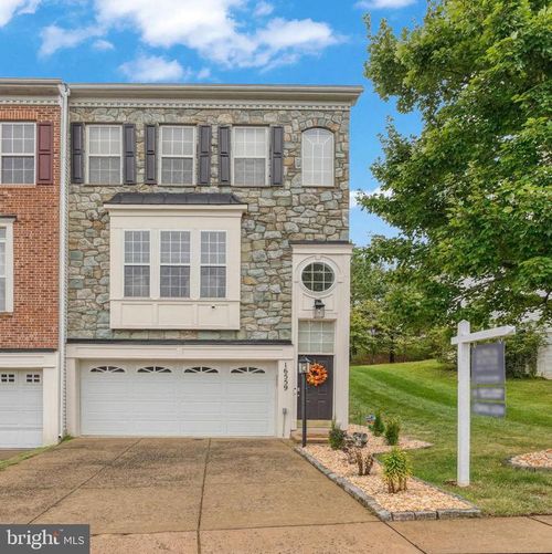 16559 Bramblewood Ln, WOODBRIDGE, VA, 22191-6013 | Card Image