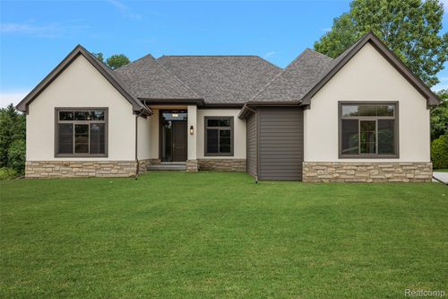 2280 Heidi Dr, Oxford, MI, 48370-2810 | Card Image