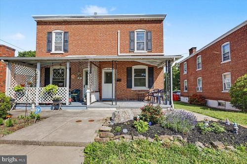414 Fairview St, POTTSTOWN, PA, 19464-6143 | Card Image