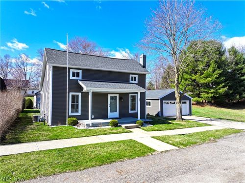 124 2nd Ave Nw, Beach City, OH, 44608-6103 | Card Image