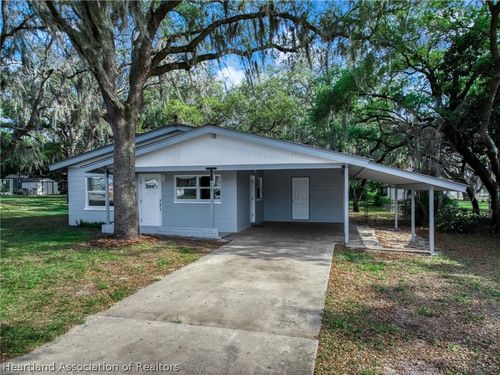 715 W Oak Lane St, Avon Park, FL, 33825-2632 | Card Image