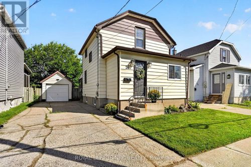 26 Lyndon Street W, Thorold (Thorold Downtown), ON, L2V3J7 | Card Image