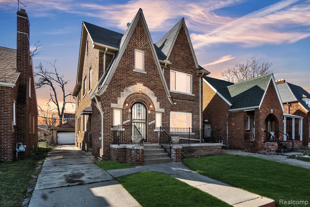 Mendota St, Detroit, MI 48221