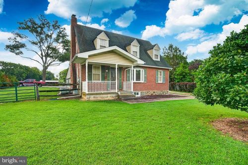 1819 Larkin Rd, UPPER CHICHESTER, PA, 19061-2715 | Card Image