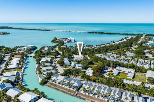 12-1129 Pebble Beach Ln, Duck Key, FL, 33050-3750 | Card Image
