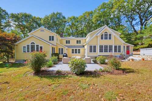 457 Hanlon Rd, Holliston, MA, 01746-1496 | Card Image