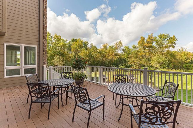 Shared deck with great views | Image 32