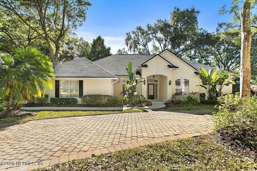 639 Queens Harbor Blvd, Jacksonville, FL, 32225-4902 | Card Image