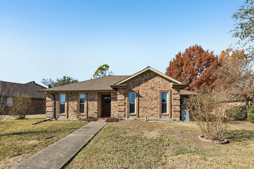 3207 Tina St, Sachse, TX, 75048-3111 | Card Image