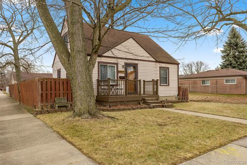 4903 Bedford St, Dearborn Heights, MI, 48125-3403 | Card Image