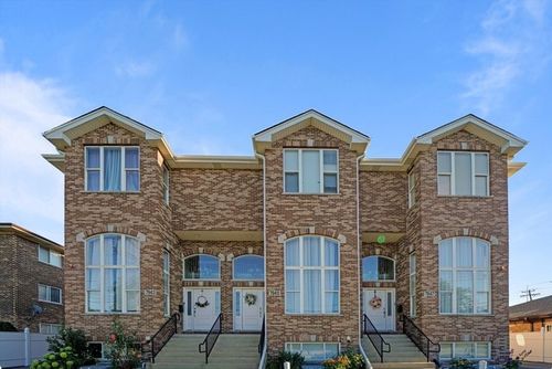 7947-7943 W 92nd St, Hickory Hills, IL, 60457-2013 | Card Image