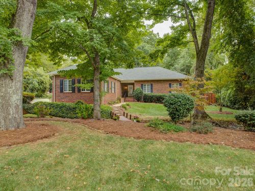 3946 Churchill Rd, Charlotte, NC, 28211-1015 | Card Image