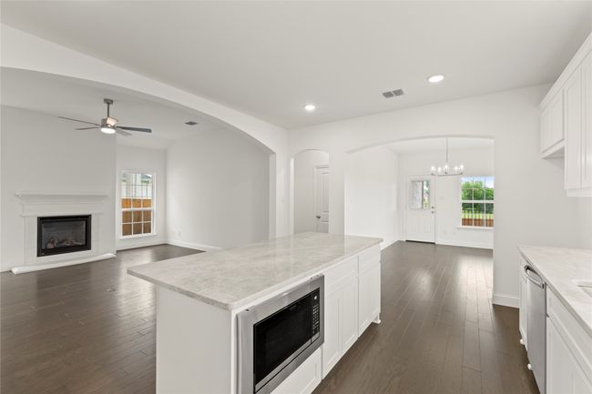 12710 Meadow Glen Trl, House other with 3 bedrooms, 3 bathrooms and null parking in Rowlett TX | Image 14