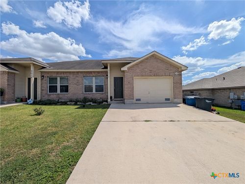 3017 Lodgepole Ln, New Braunfels, TX, 78130-7068 | Card Image