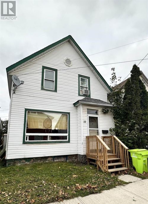 10 Grace St, Sault Ste. Marie, ON, P6A2S6 | Card Image
