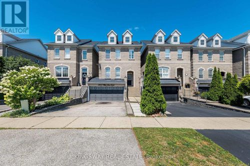 2057 White Dove Cir, Oakville, ON, L6M3R7 | Card Image