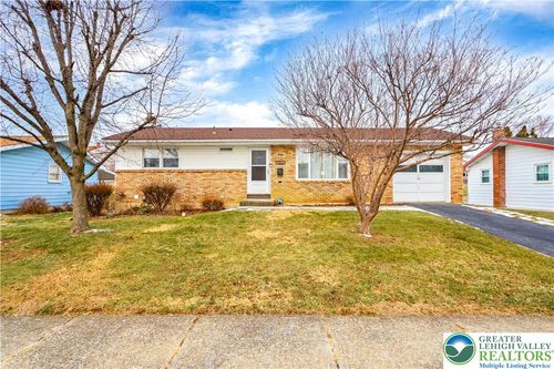 1322 Valley Rd, BETHLEHEM, PA, 18018-1749 | Card Image