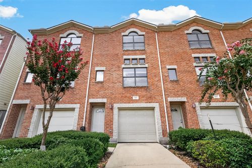 303-3501 Link Valley Dr, Houston, TX, 77025-5107 | Card Image