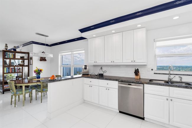 APT-1806 - 3850 Galt Ocean Dr, Condo with 2 bedrooms, 2 bathrooms and null parking in Fort Lauderdale FL | Image 18