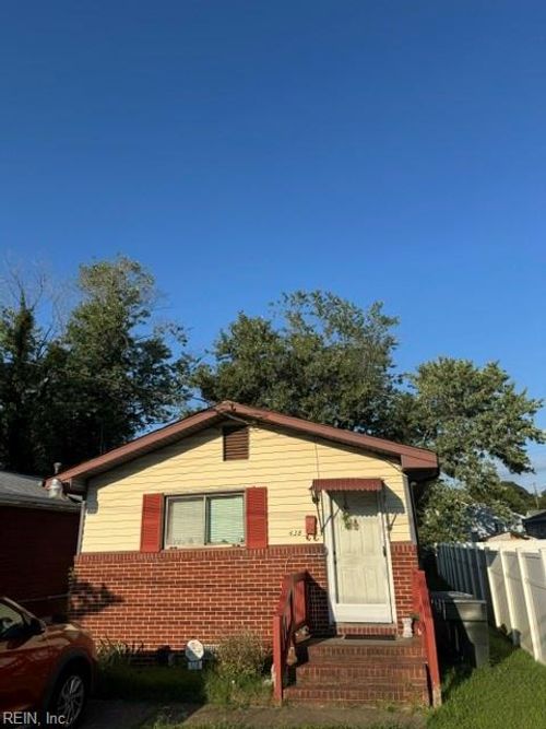 638 Ellington Ave, Hampton, VA, 23661-1726 | Card Image