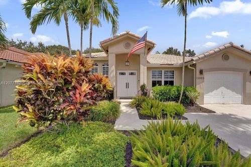 13993 N Cypress Cove Cir, Davie, FL, 33325-6734 | Card Image