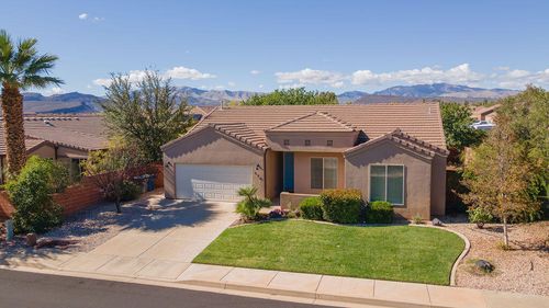570 S 720 E, Ivins, UT, 84738-6453 | Card Image