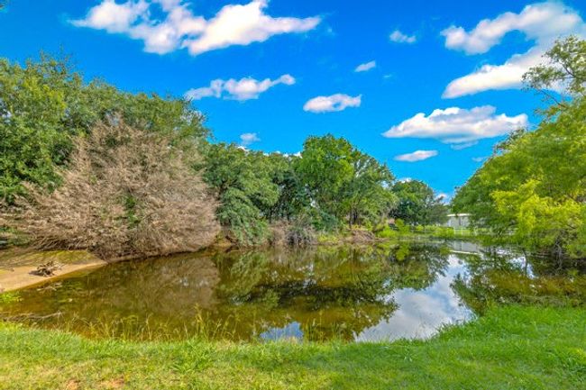 3008 Running Brook Dr, House other with 4 bedrooms, 2 bathrooms and null parking in Joshua TX | Image 6