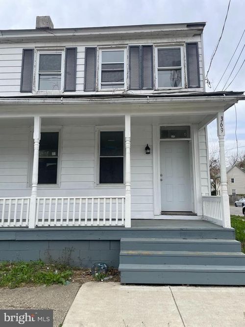 369 E Broadway, Salem, NJ, 08079-1145 | Card Image