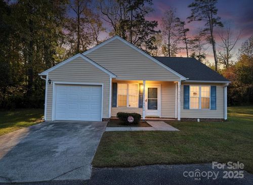 3640 Cheshire Woods Dr, Winston-Salem, NC, 27106-2257 | Card Image